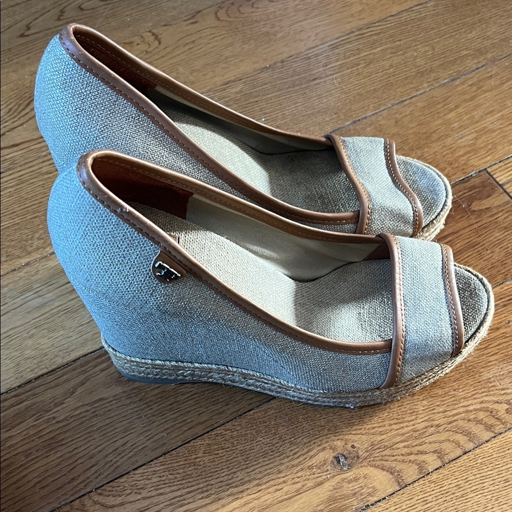 Tory Burch Women's Wedge Shoes size EU 39 US 8.5